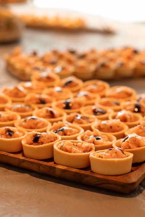 salmon tartare tartlet catering 1